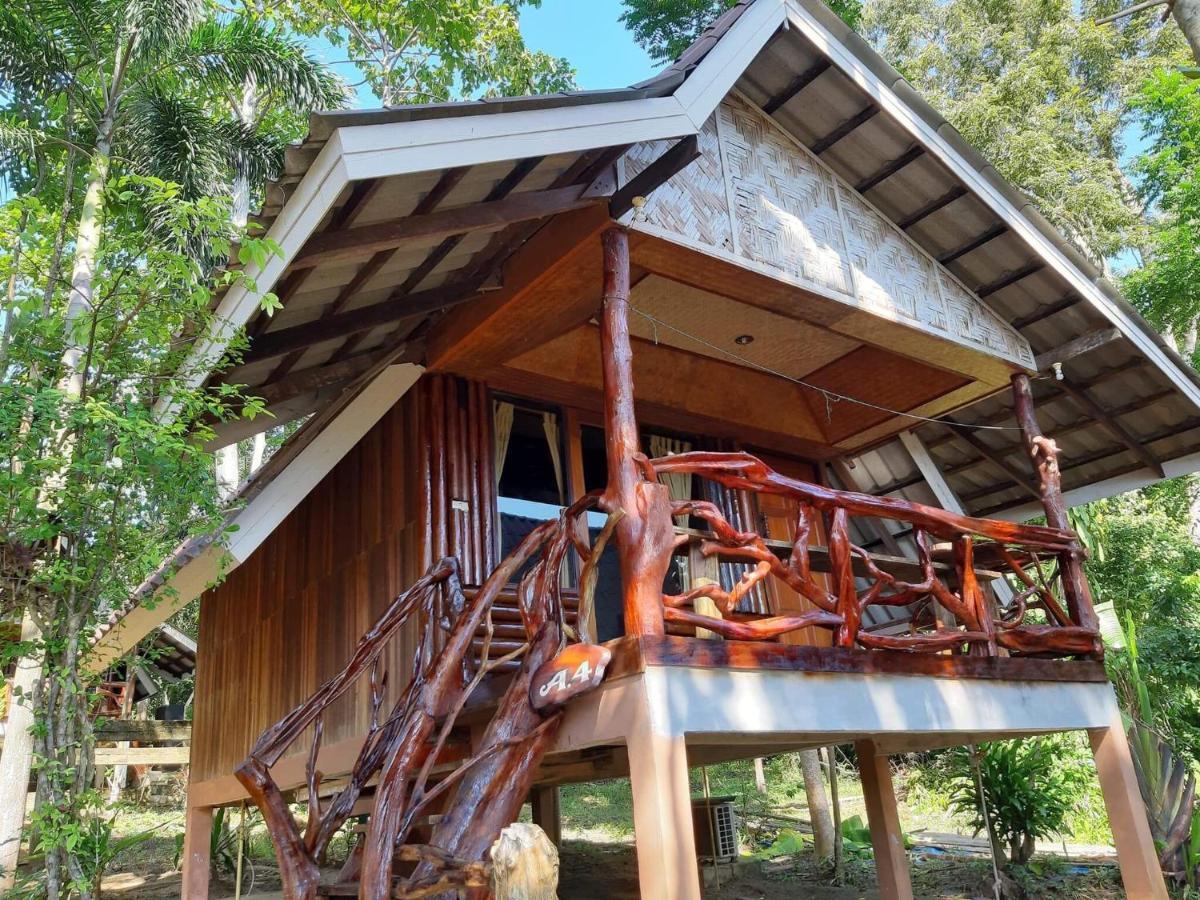 Activities Resort Ko Yao Yai Exterior photo